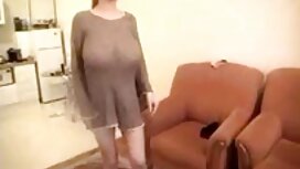وضعت أثداء في فمها ت ...